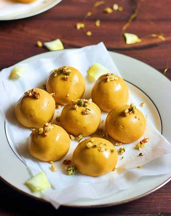 Besan Ladoo