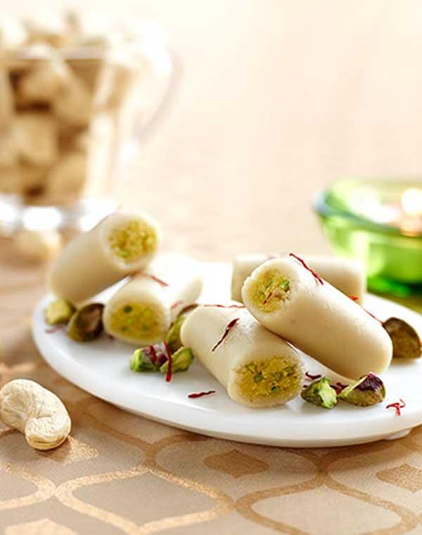 Dry Fruit Pista Roll